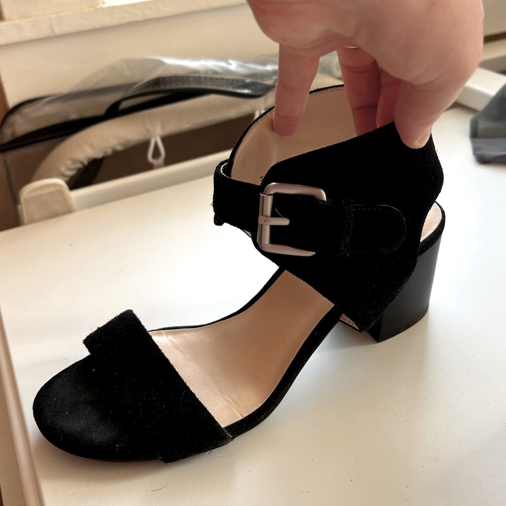 Nine West black short heels